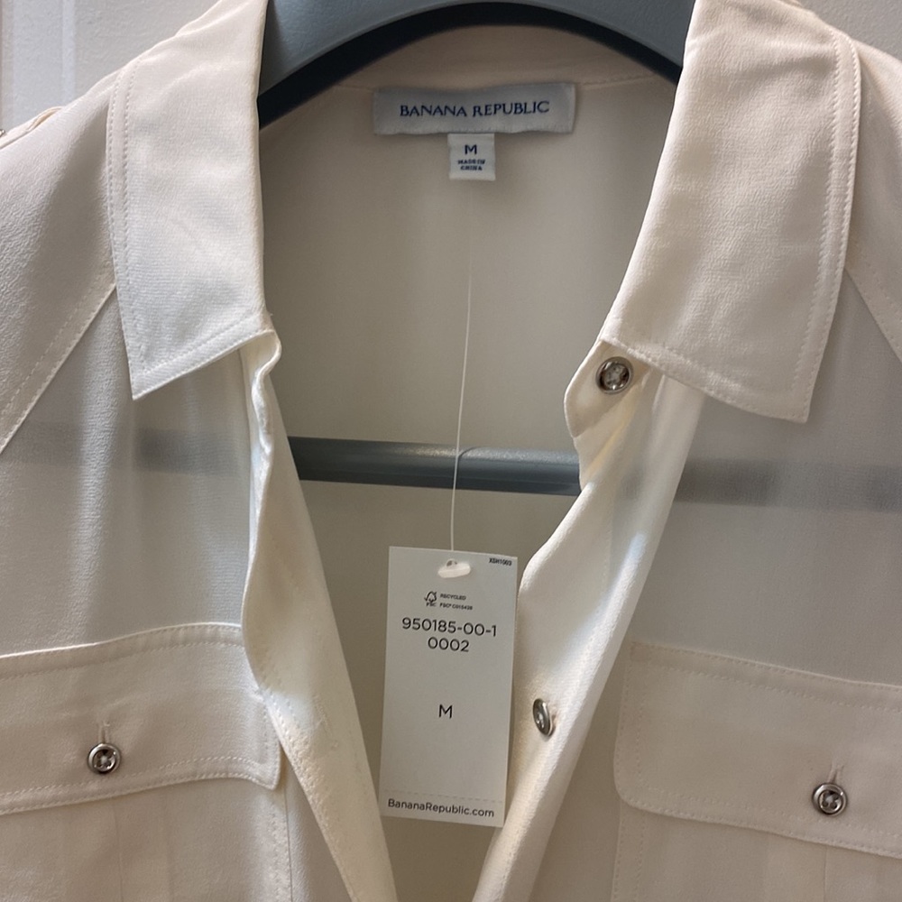 Classic silk blouse - Picture 3 of 3